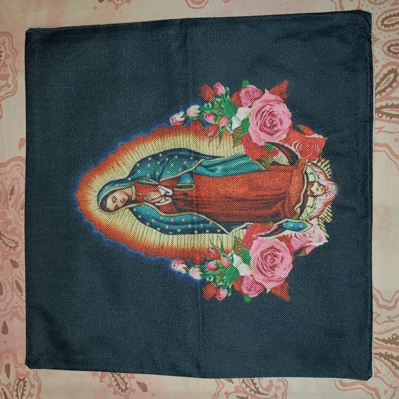 Our Lady of Guadalupe Pillow Cover. Nuestra Señora de Guadalupe. Virgen de Guada - Picture 3 of 10